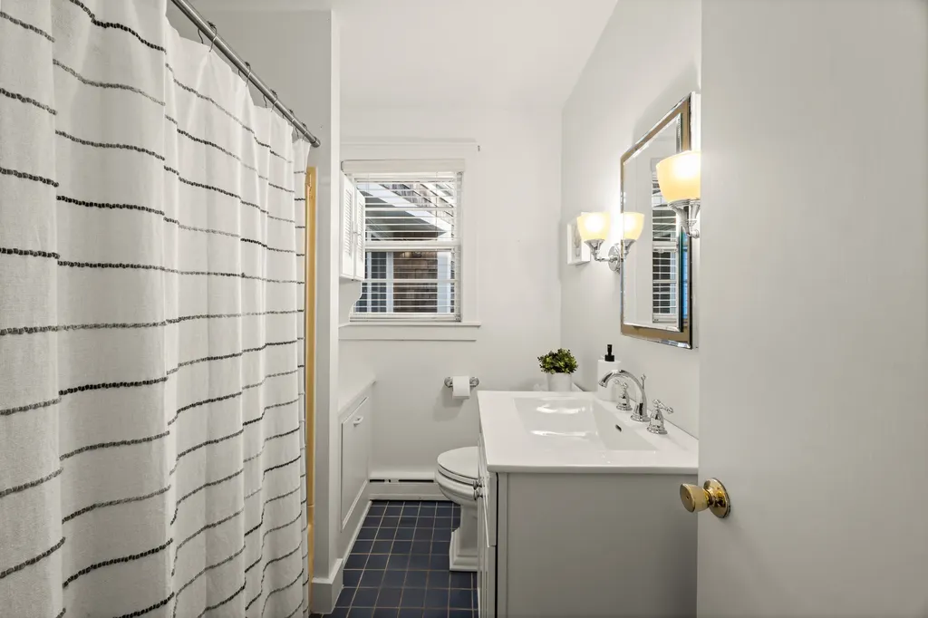 13 Plantingfield Way Edgartown MA 02539