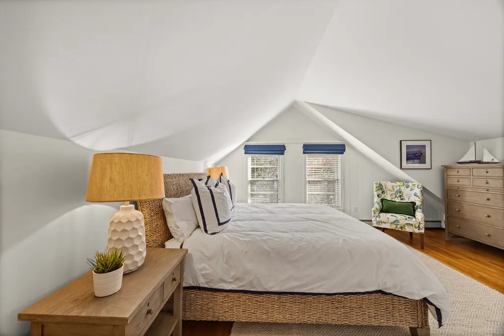 13 Plantingfield Way Edgartown MA 02539