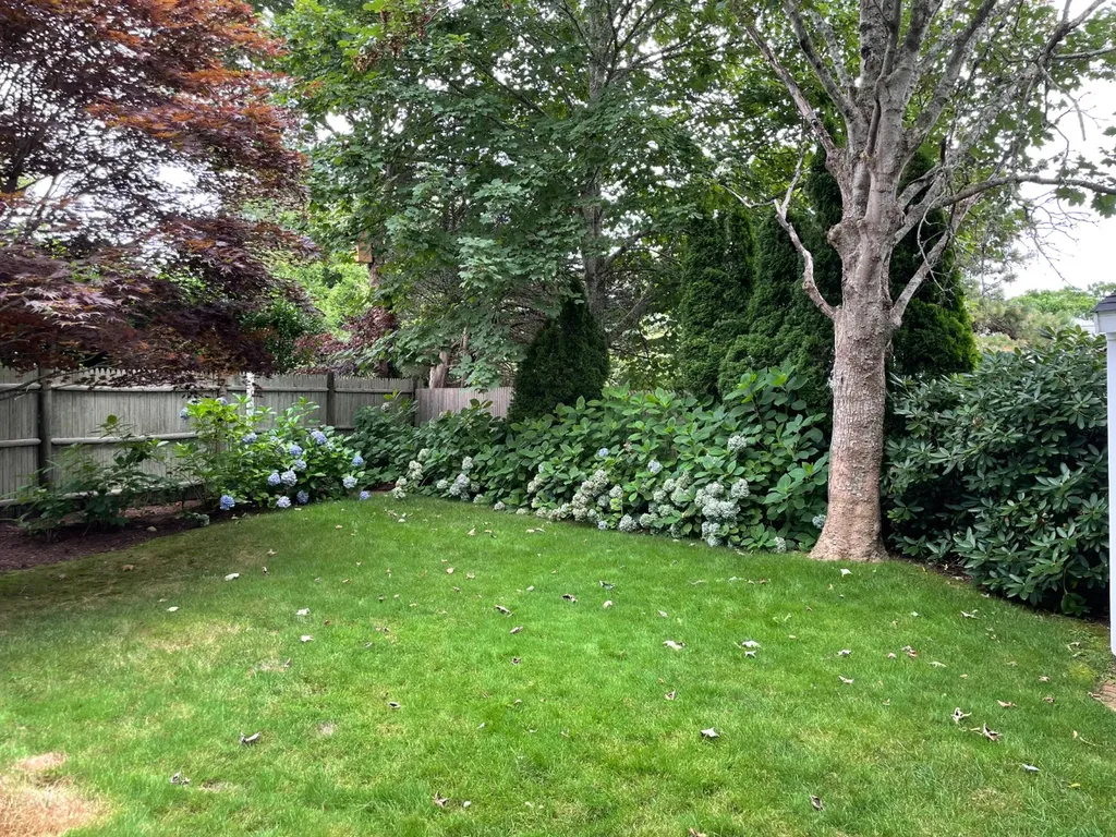 13 Plantingfield Way Edgartown MA 02539