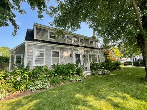 13 Plantingfield Way Edgartown MA 02539