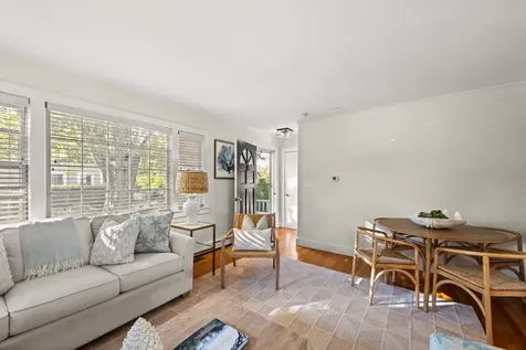 13 Plantingfield Way Edgartown MA 02539