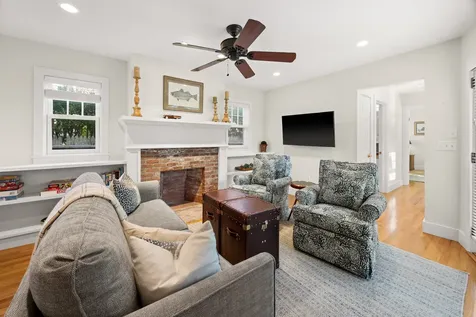 13 Plantingfield Way Edgartown MA 02539