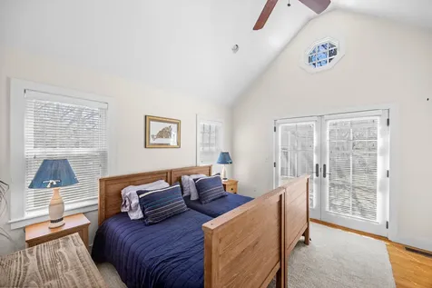 13 Plantingfield Way Edgartown MA 02539