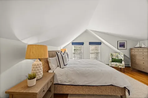 13 Plantingfield Way Edgartown MA 02539