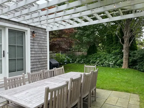13 Plantingfield Way Edgartown MA 02539