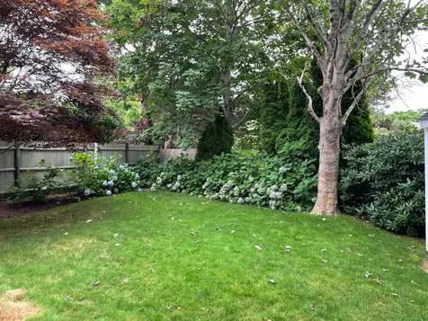 13 Plantingfield Way Edgartown MA 02539