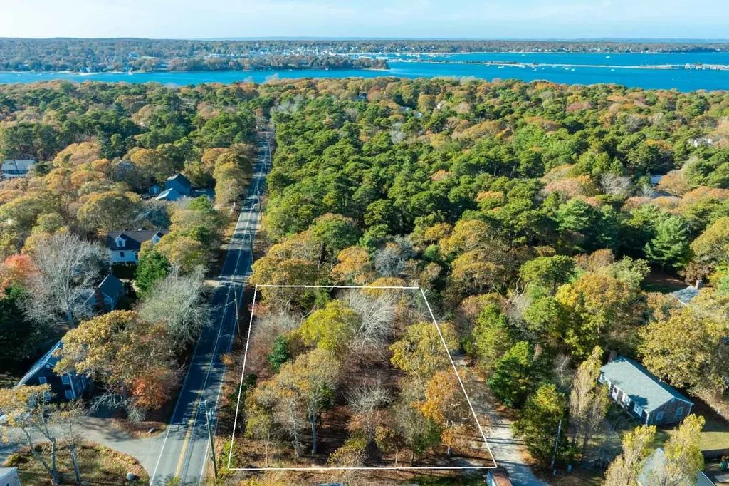 0 Barnes Road Oak Bluffs MA 02557