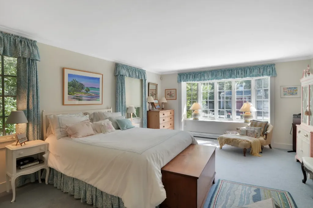 19 Kitts Field Circle Edgartown MA 02539