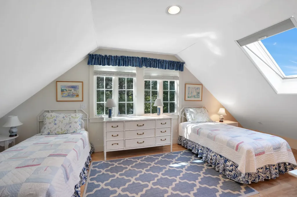 19 Kitts Field Circle Edgartown MA 02539