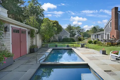 19 Kitts Field Circle Edgartown MA 02539