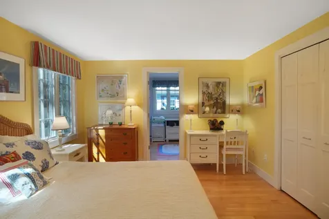 19 Kitts Field Circle Edgartown MA 02539