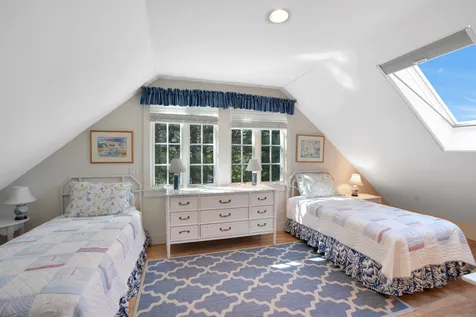 19 Kitts Field Circle Edgartown MA 02539