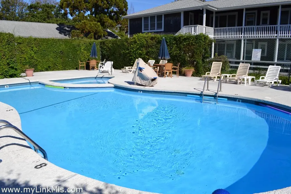 30 Peases Point Way Edgartown MA 02359
