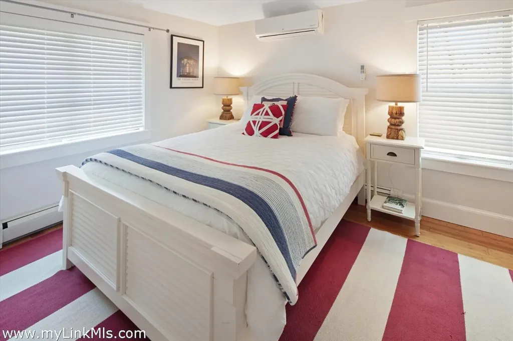 72 Chappaquiddick Avenue Edgartown MA 02539