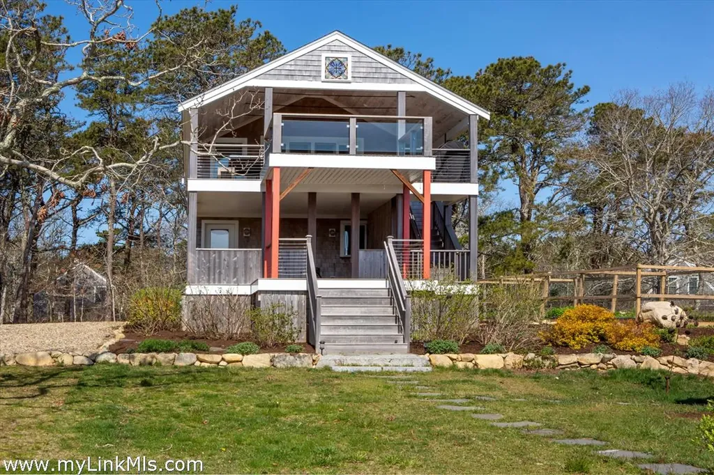 72 Chappaquiddick Avenue Edgartown MA 02539