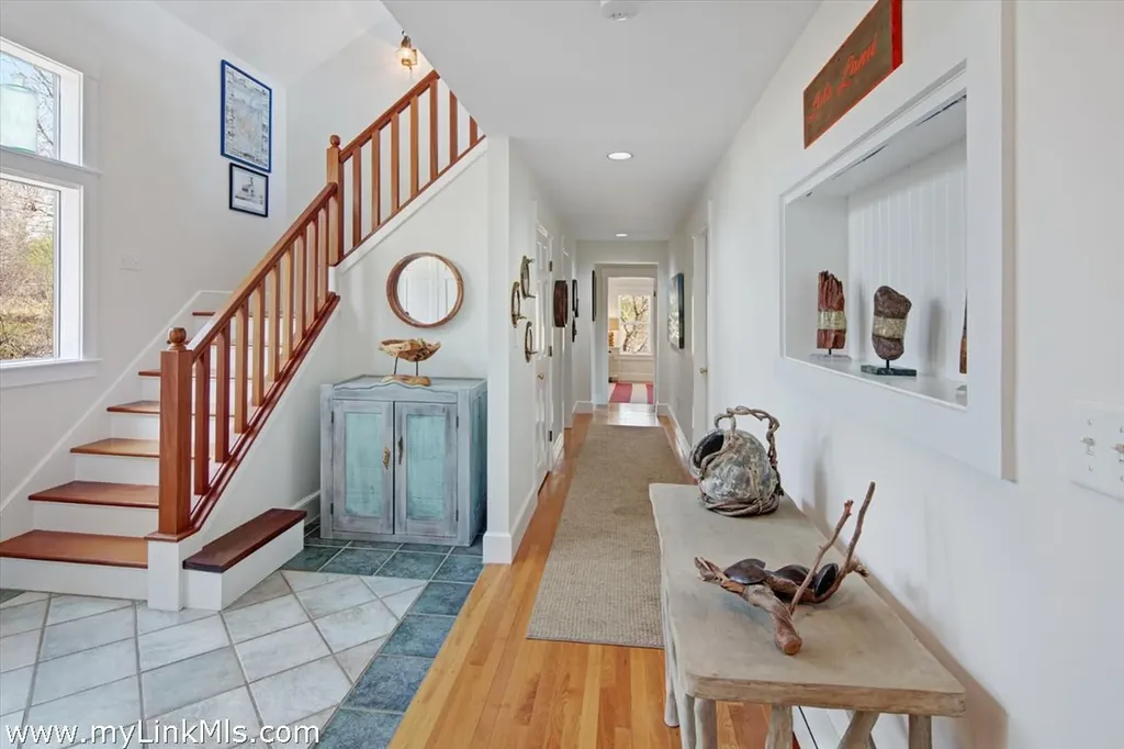 72 Chappaquiddick Avenue Edgartown MA 02539