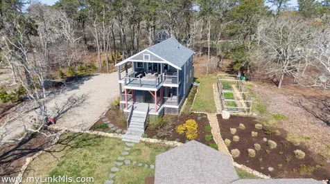 72 Chappaquiddick Avenue Edgartown MA 02539