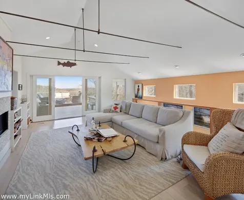 72 Chappaquiddick Avenue Edgartown MA 02539