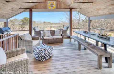 72 Chappaquiddick Avenue Edgartown MA 02539