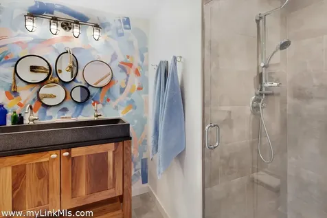 72 Chappaquiddick Avenue Edgartown MA 02539