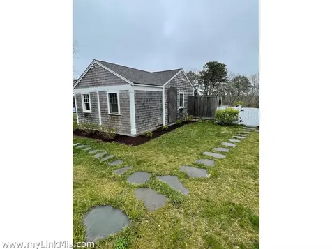 72 Chappaquiddick Avenue Edgartown MA 02539