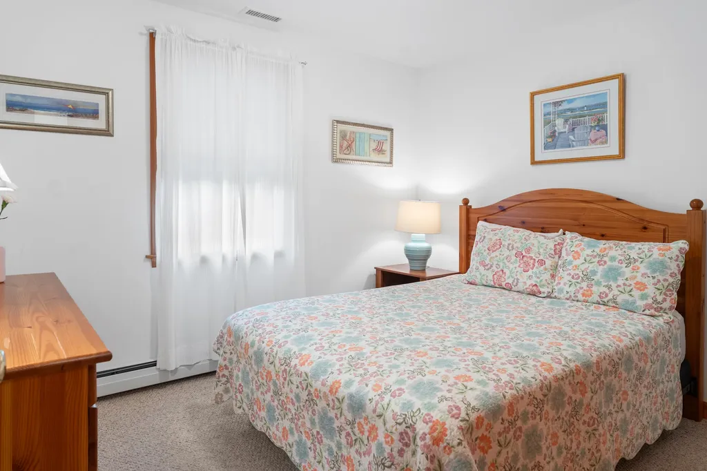 34 Tenth Street South Edgartown MA 02539