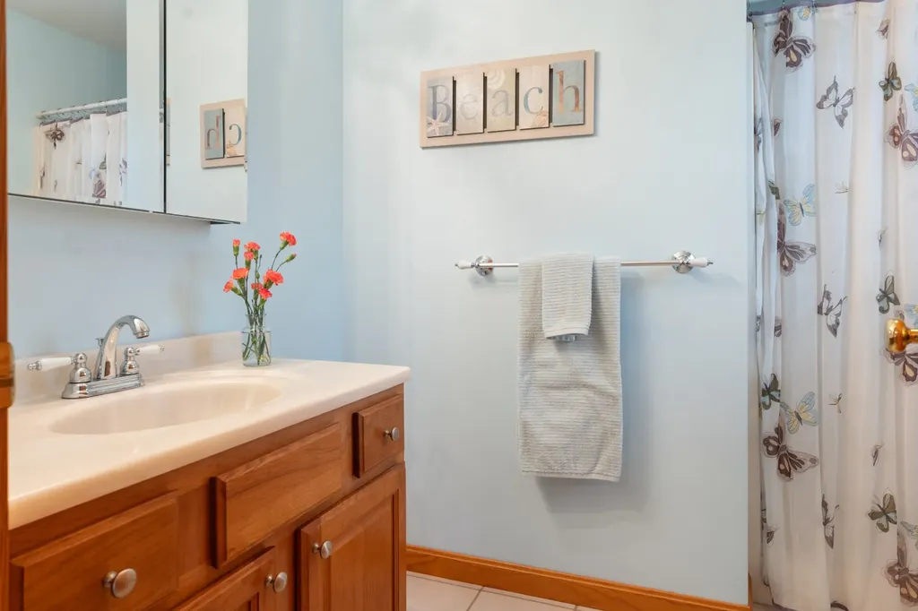 34 Tenth Street South Edgartown MA 02539