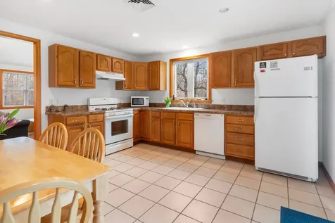 34 Tenth Street South Edgartown MA 02539