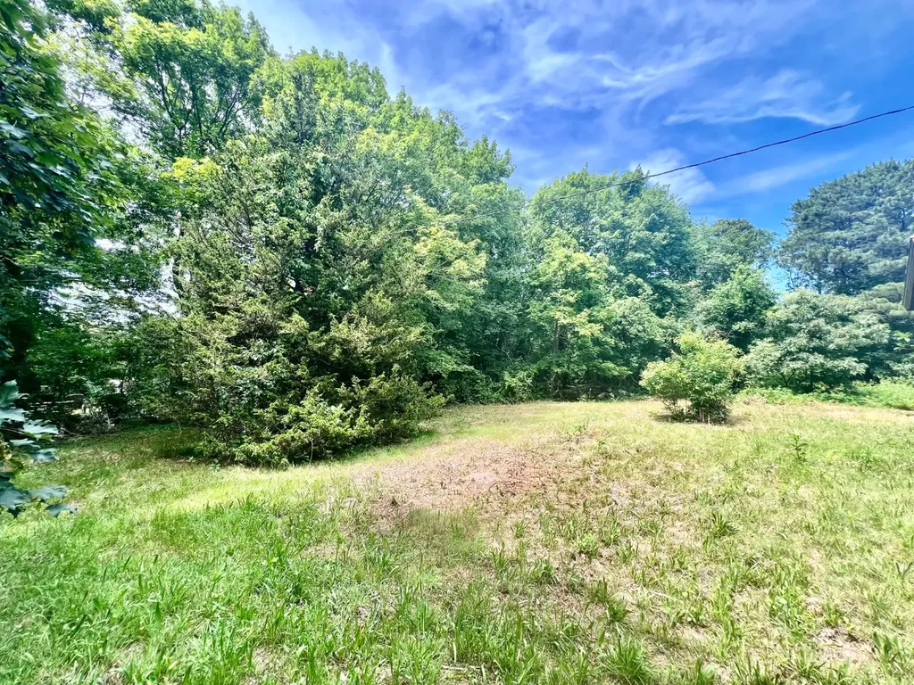 25 Oak Avenue Oak Bluffs MA 02557