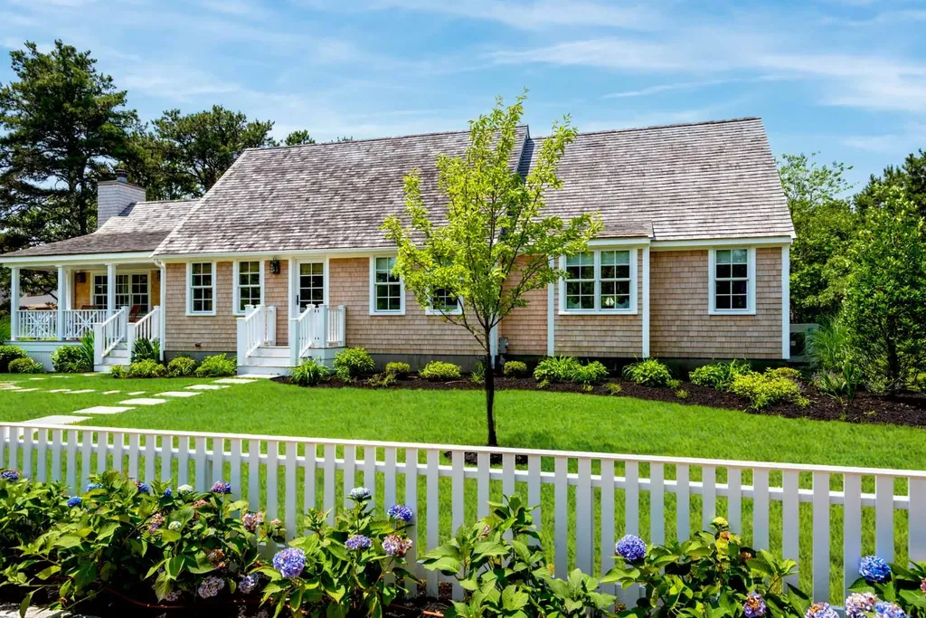 37 Road To The Plains Edgartown MA 02539