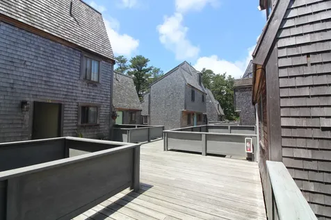 4 Quail Run Oak Bluffs MA 02557