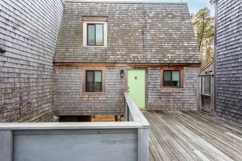 4 Quail Run Oak Bluffs MA 02557