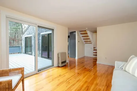 4 Quail Run Oak Bluffs MA 02557