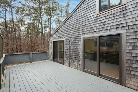 4 Quail Run Oak Bluffs MA 02557