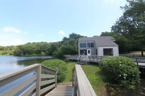4 Quail Run Oak Bluffs MA 02557
