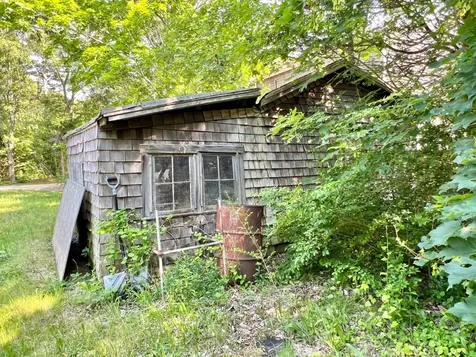 25 Oak Avenue Oak Bluffs MA 02557