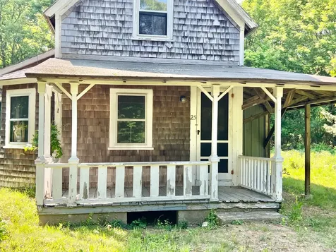 25 Oak Avenue Oak Bluffs MA 02557