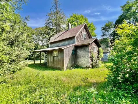 25 Oak Avenue Oak Bluffs MA 02557