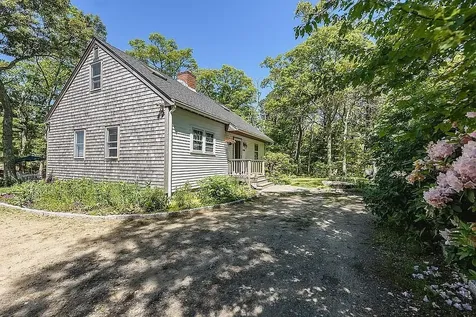 211 Edgartown - Vineyard Haven Road Vineyard Haven MA 02568