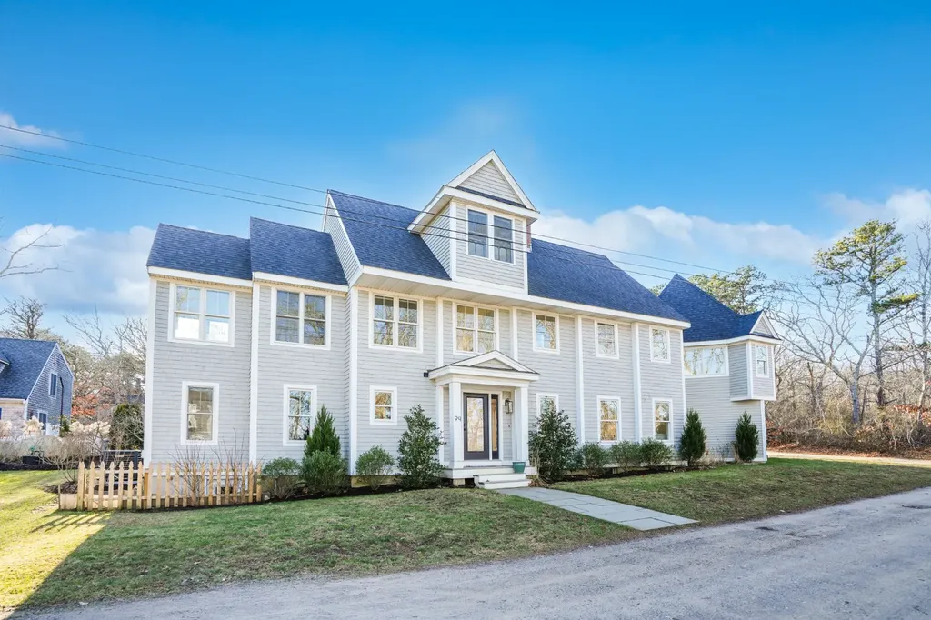 99 The Boulevard Edgartown MA 02539