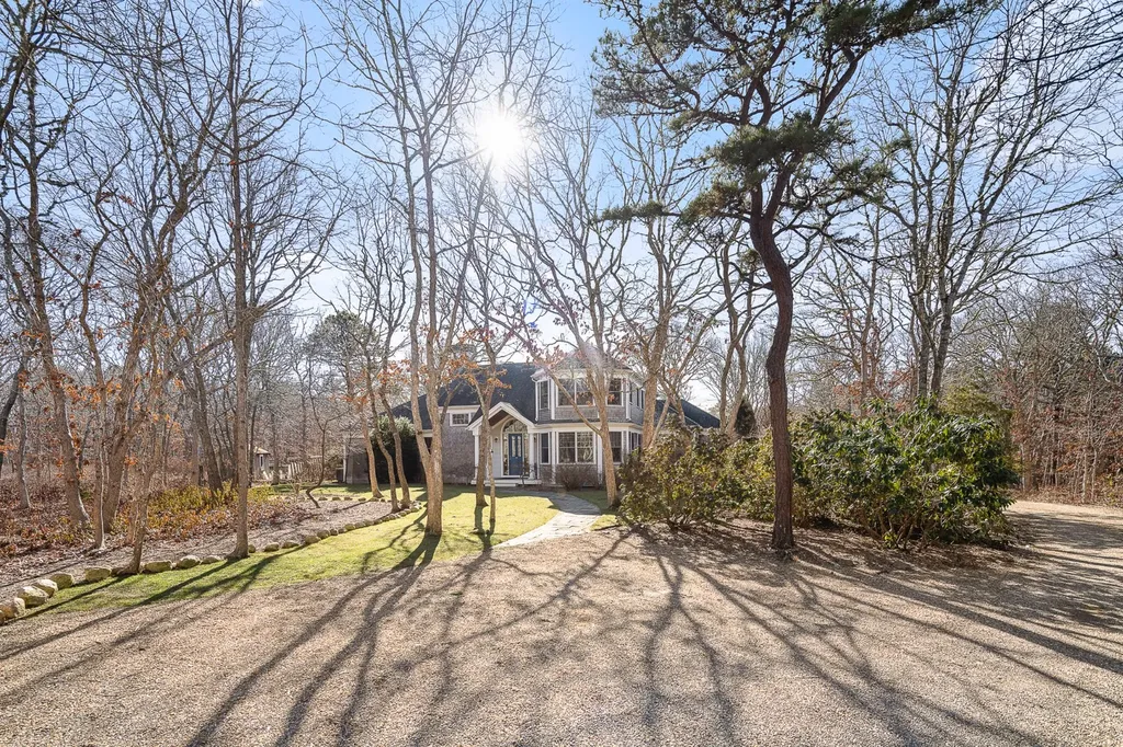 34 South Pond Road West Tisbury MA 02568