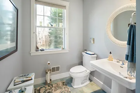 34 South Pond Road West Tisbury MA 02568