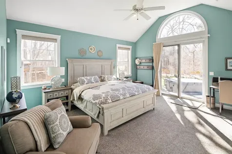 34 South Pond Road West Tisbury MA 02568