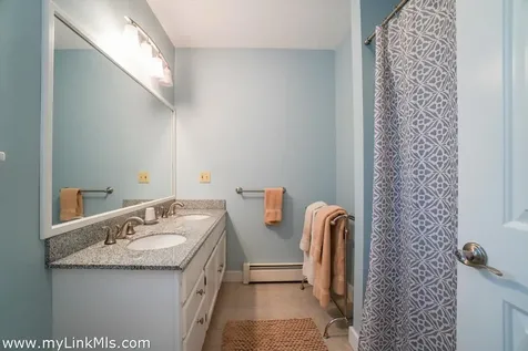 11 High Meadow Lane Oak Bluffs MA 02557