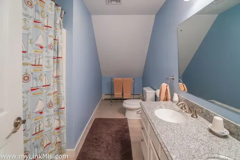 11 High Meadow Lane Oak Bluffs MA 02557