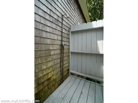 11 High Meadow Lane Oak Bluffs MA 02557