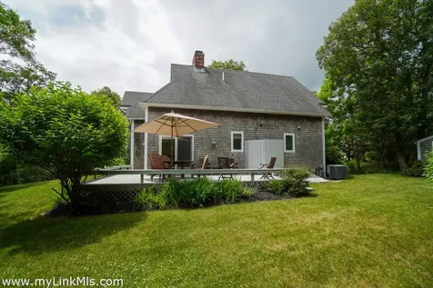 11 High Meadow Lane Oak Bluffs MA 02557
