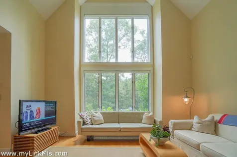 11 High Meadow Lane Oak Bluffs MA 02557