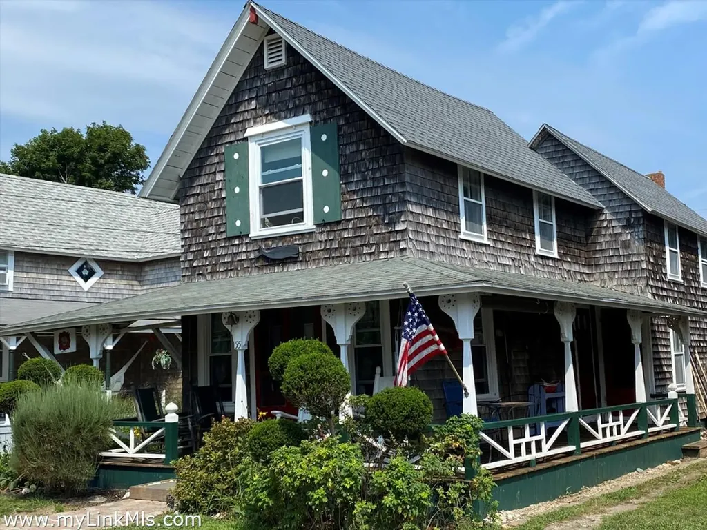 55 Tuckernuck Avenue Oak Bluffs MA 02557