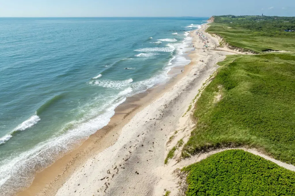00 Moshup Trail Aquinnah MA 02535